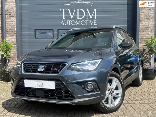 Photo 1 : Seat Arona 2021 Petrol