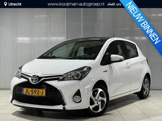 Photo 1 : Toyota Yaris 2015 Hybride