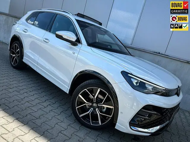 Photo 1 : Volkswagen Tiguan 2024 Petrol