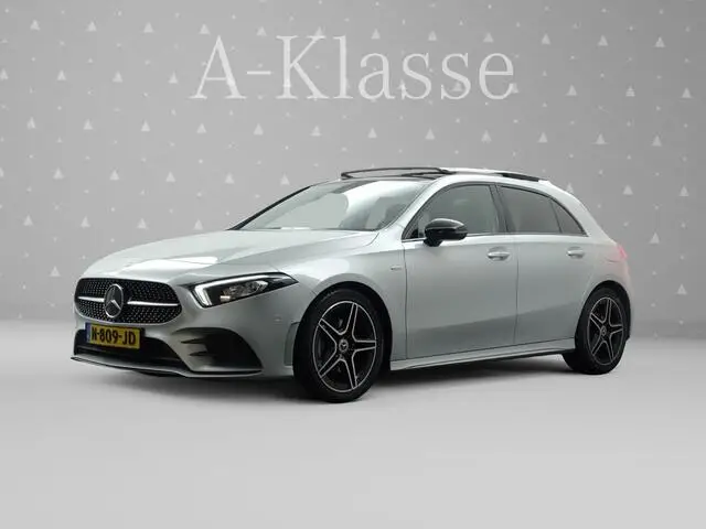 Photo 1 : Mercedes-benz Classe A 2021 Petrol