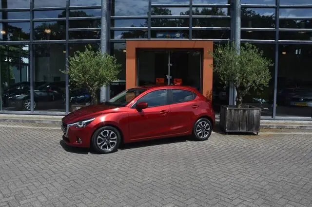 Photo 1 : Mazda 2 2019 Petrol