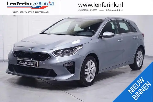 Photo 1 : Kia Ceed 2021 Petrol