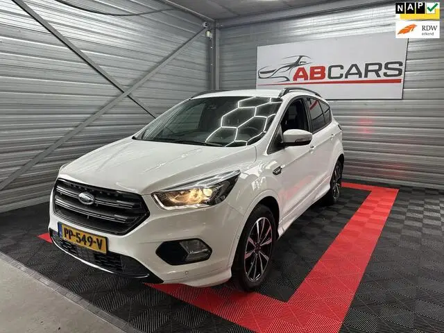 Photo 1 : Ford Kuga 2017 Petrol