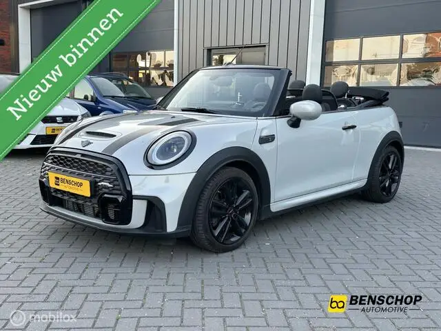 Photo 1 : Mini Cooper 2021 Petrol