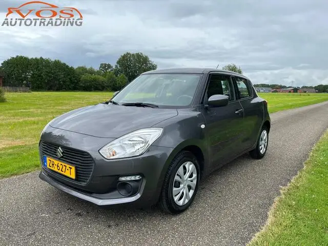 Photo 1 : Suzuki Swift 2019 Petrol