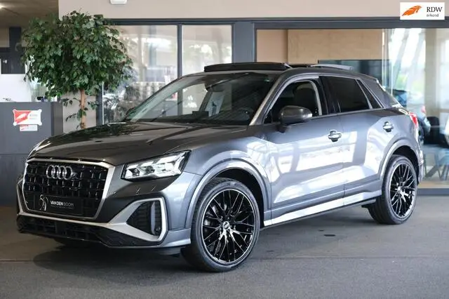 Photo 1 : Audi Q2 2021 Essence