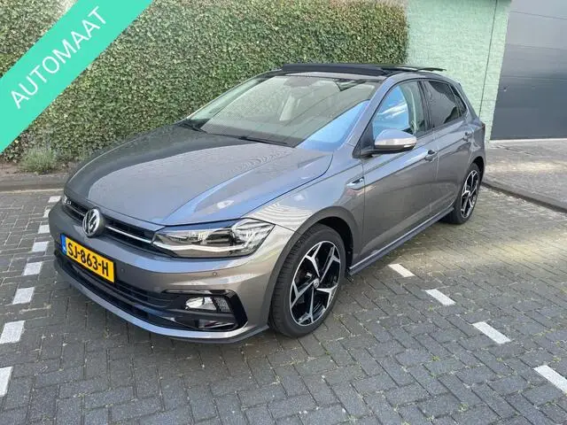 Photo 1 : Volkswagen Polo 2018 Petrol