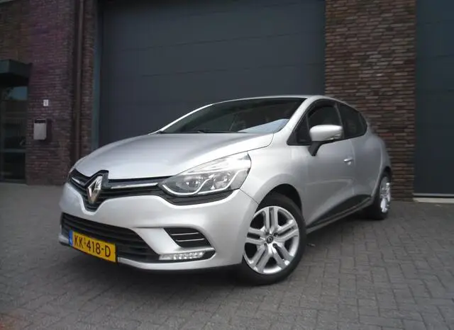 Photo 1 : Renault Clio 2016 Essence