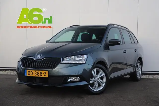 Photo 1 : Skoda Fabia 2018 Petrol