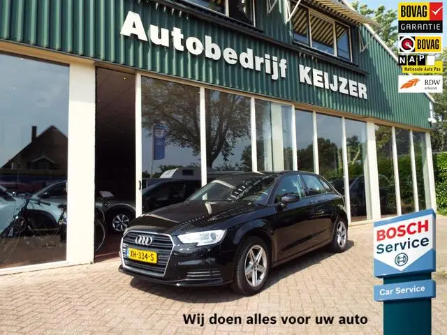 Photo 1 : Audi A3 2019 Petrol