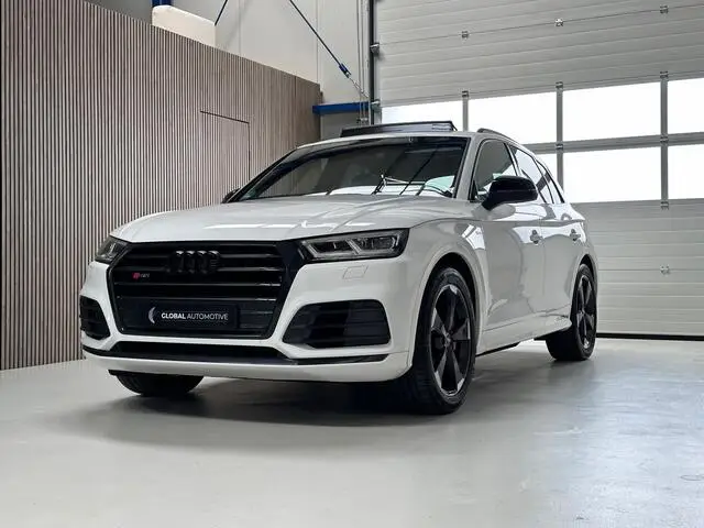 Photo 1 : Audi Q5 2017 Essence