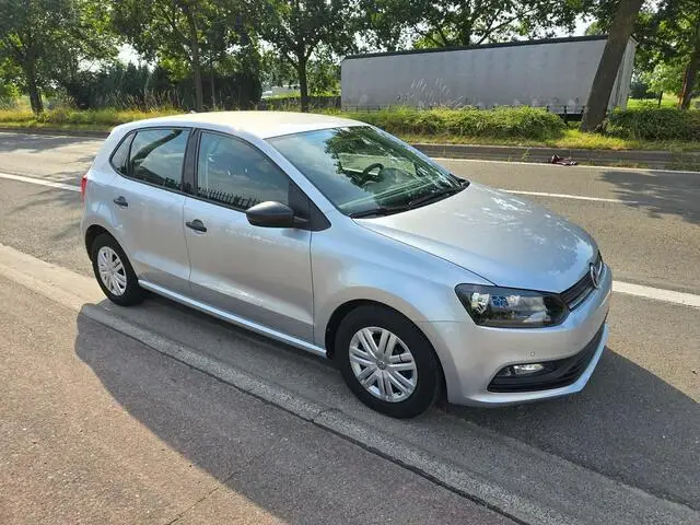 Photo 1 : Volkswagen Polo 2017 Essence