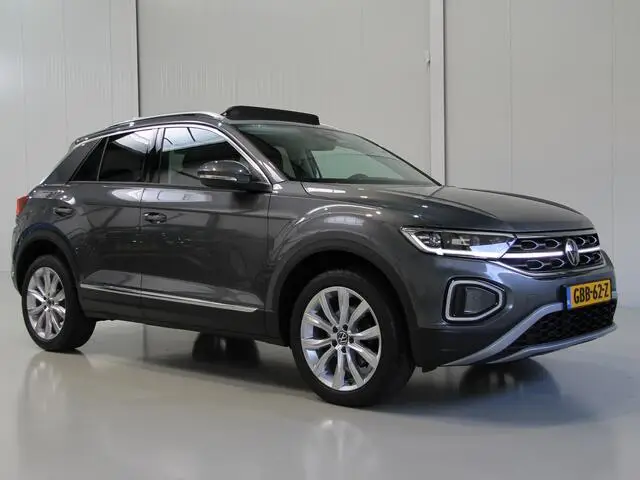 Photo 1 : Volkswagen T-roc 2022 Petrol