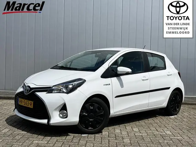 Photo 1 : Toyota Yaris 2015 Hybride