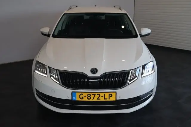 Photo 1 : Skoda Octavia 2019 Petrol