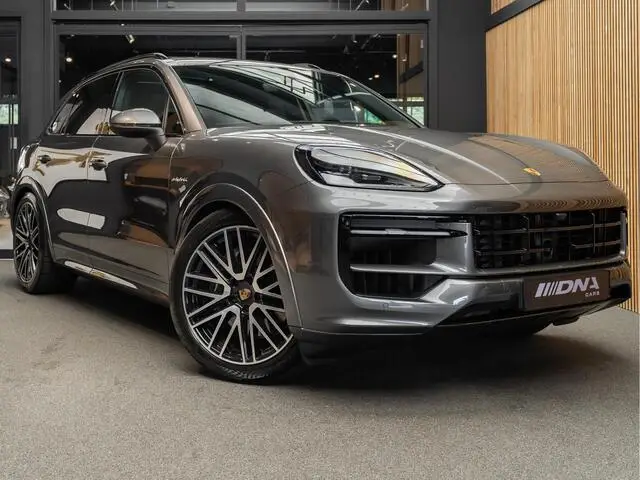 Photo 1 : Porsche Cayenne 2024 Hybride