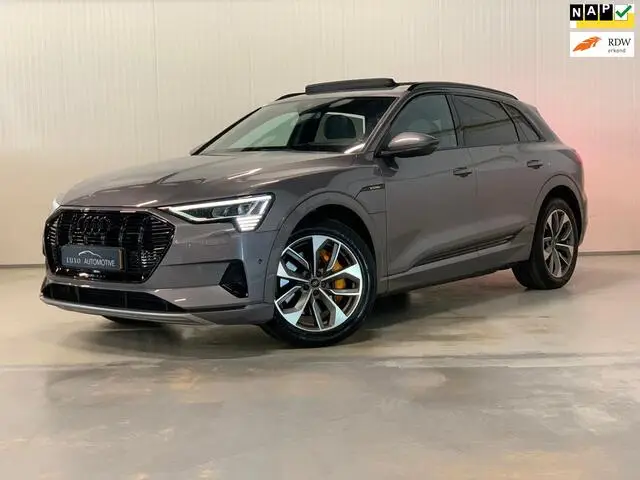 Photo 1 : Audi E-tron 2020 Électrique