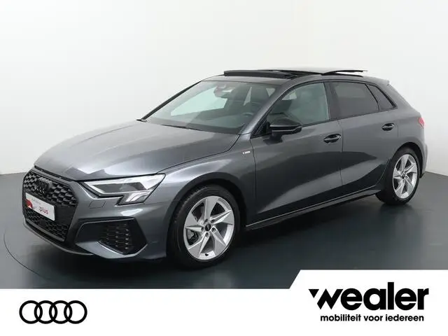 Photo 1 : Audi A3 2023 Essence