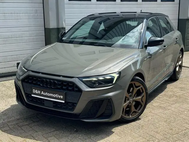 Photo 1 : Audi A1 2019 Petrol