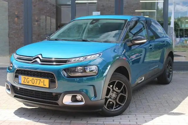 Photo 1 : Citroen C4 2019 Petrol