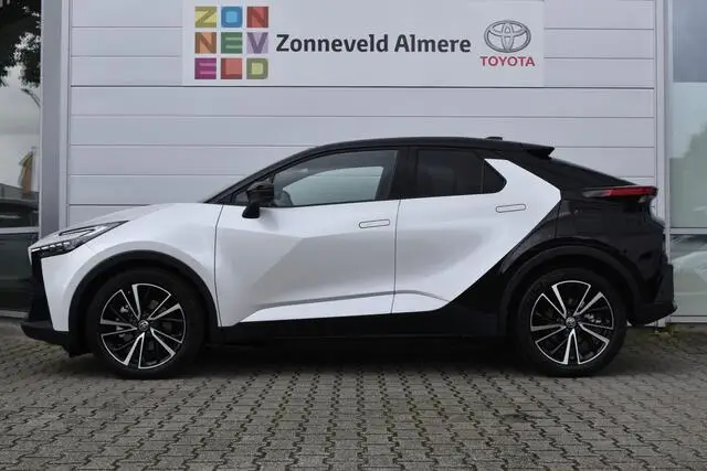 Photo 1 : Toyota C-hr 2024 Hybride