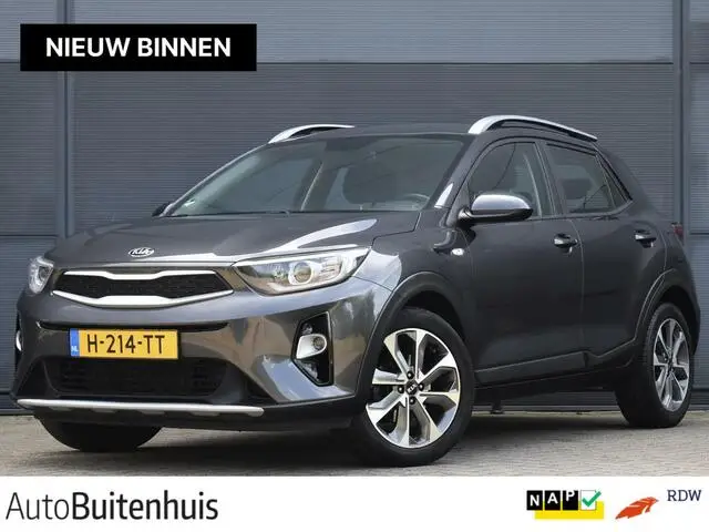 Photo 1 : Kia Stonic 2020 Petrol