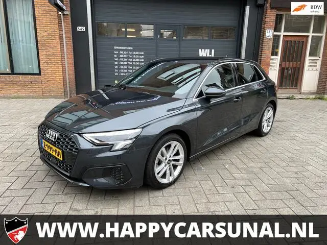 Photo 1 : Audi A3 2023 Hybride