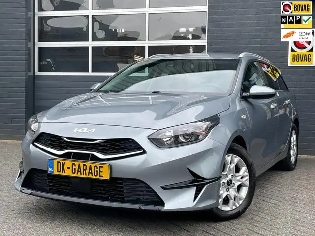 Photo 1 : Kia Ceed 2021 Petrol