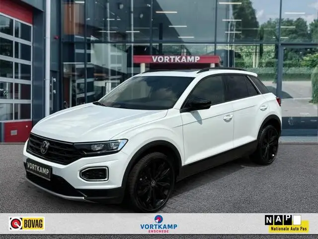 Photo 1 : Volkswagen T-roc 2020 Essence