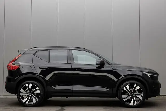 Photo 1 : Volvo Xc40 2024 Petrol