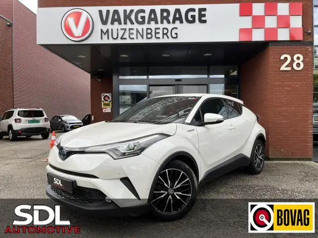 Photo 1 : Toyota C-hr 2018 Hybrid