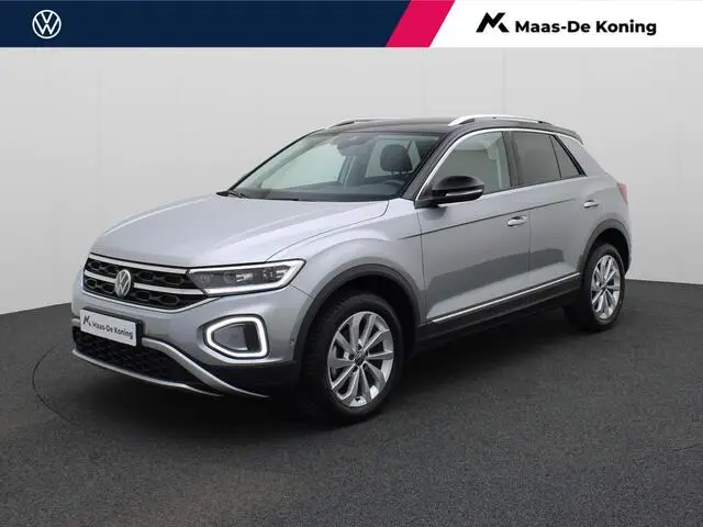 Photo 1 : Volkswagen T-roc 2023 Essence