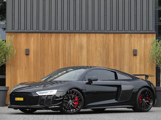 Photo 1 : Audi R8 2015 Petrol