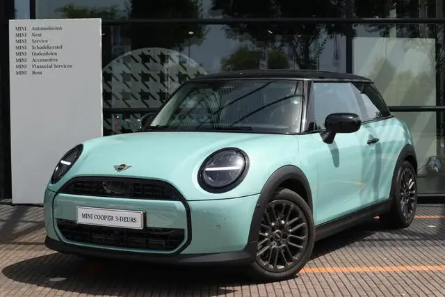 Photo 1 : Mini Cooper 2024 Essence