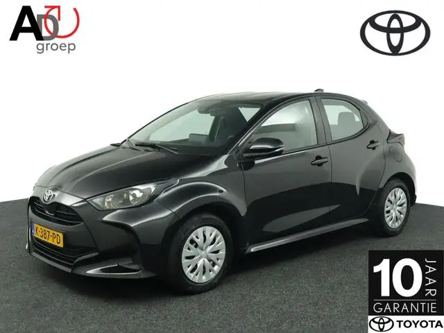 Photo 1 : Toyota Yaris 2021 Petrol