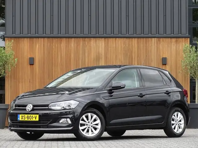 Photo 1 : Volkswagen Polo 2018 Petrol