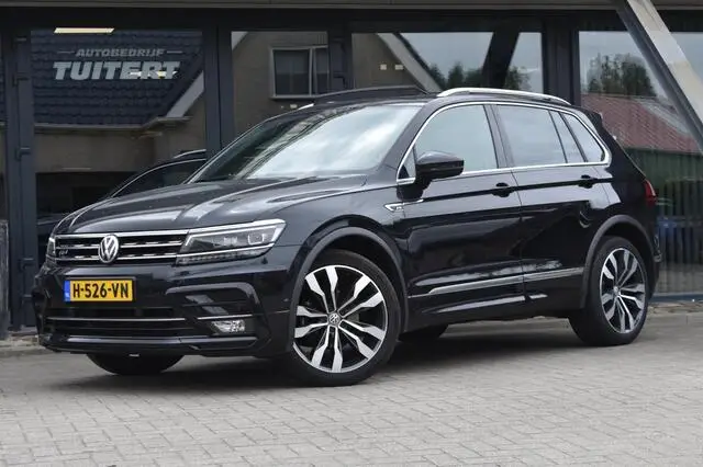 Photo 1 : Volkswagen Tiguan 2020 Petrol