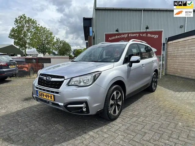 Photo 1 : Subaru Forester 2017 Essence