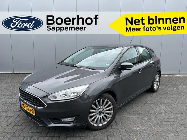 Photo 1 : Ford Focus 2017 Petrol