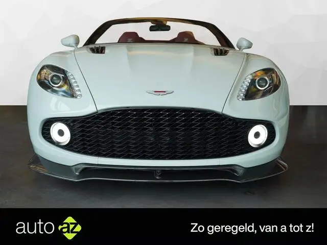 Photo 1 : Aston Martin Vanquish 2017 Essence