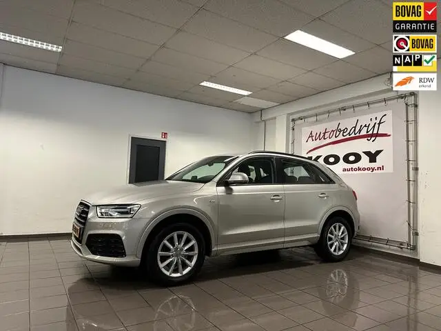 Photo 1 : Audi Q3 2016 Petrol