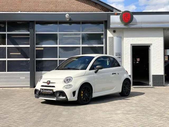 Photo 1 : Abarth 695 2023 Petrol