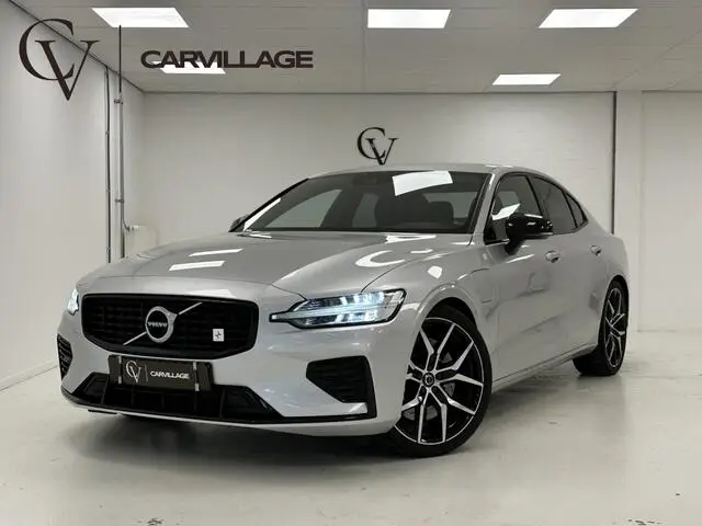 Photo 1 : Volvo S60 2020 Hybride