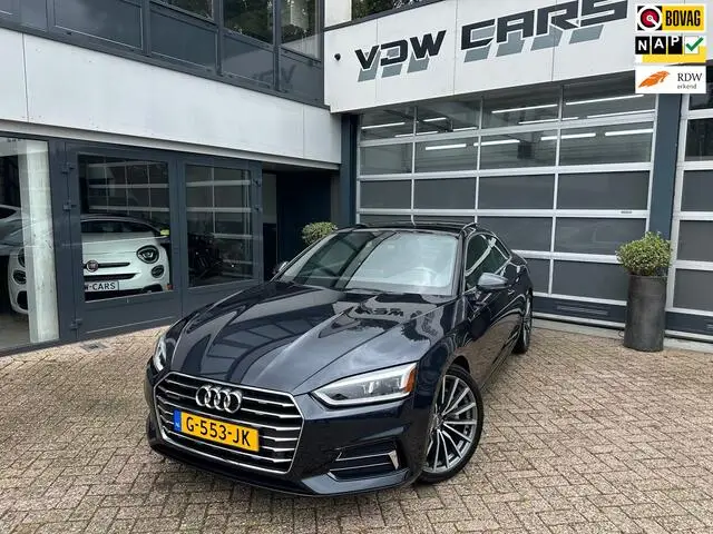 Photo 1 : Audi A5 2017 Petrol