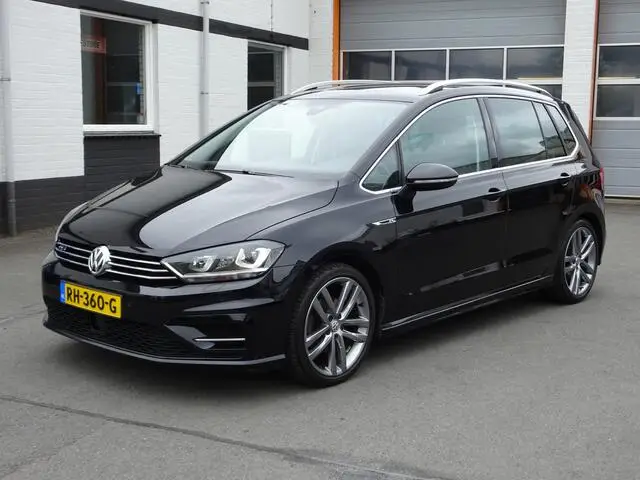 Photo 1 : Volkswagen Golf 2017 Petrol