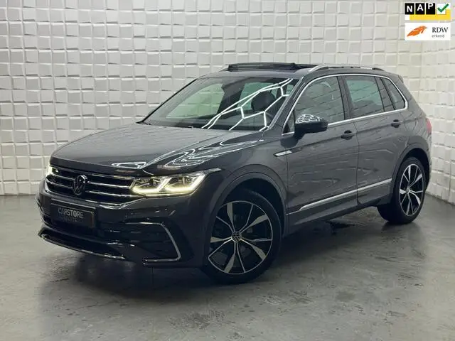 Photo 1 : Volkswagen Tiguan 2022 Essence