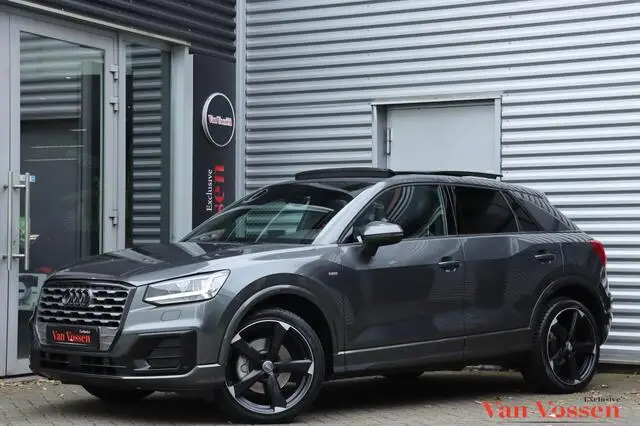 Photo 1 : Audi Q2 2018 Essence