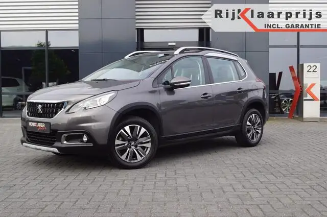 Photo 1 : Peugeot 2008 2018 Petrol