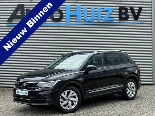 Photo 1 : Volkswagen Tiguan 2022 Essence