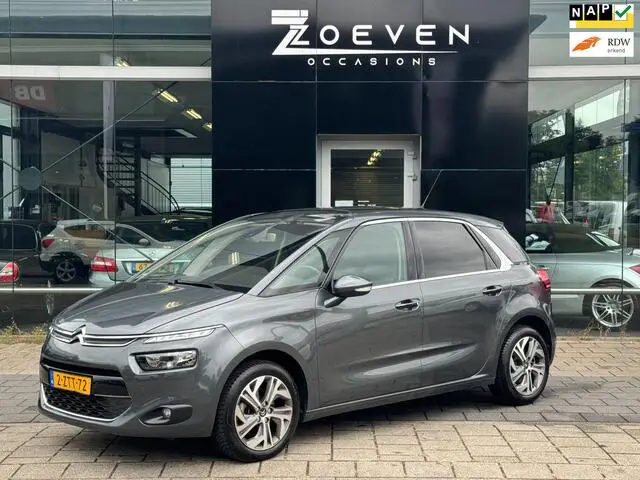 Photo 1 : Citroen C4 2015 Essence